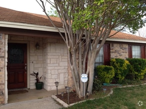 Building Photo - 6425 Kary Lynn Dr N