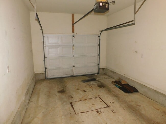Building Photo - 2905 Mandy Ln