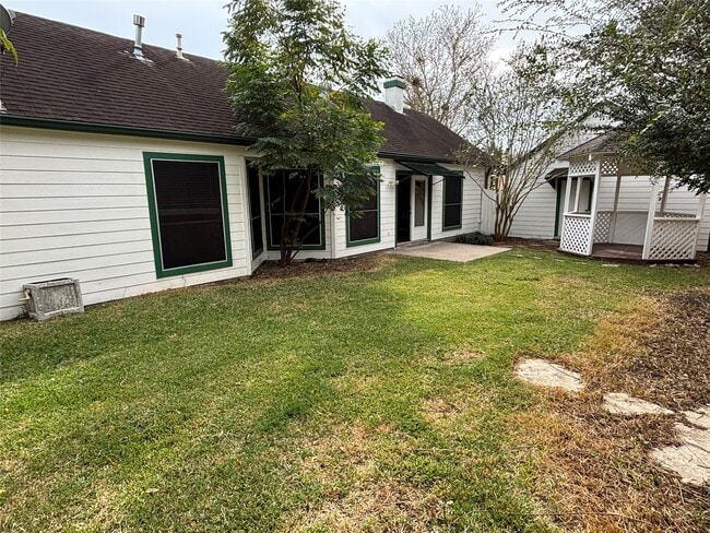 Building Photo - 16715 Dale Oak Way