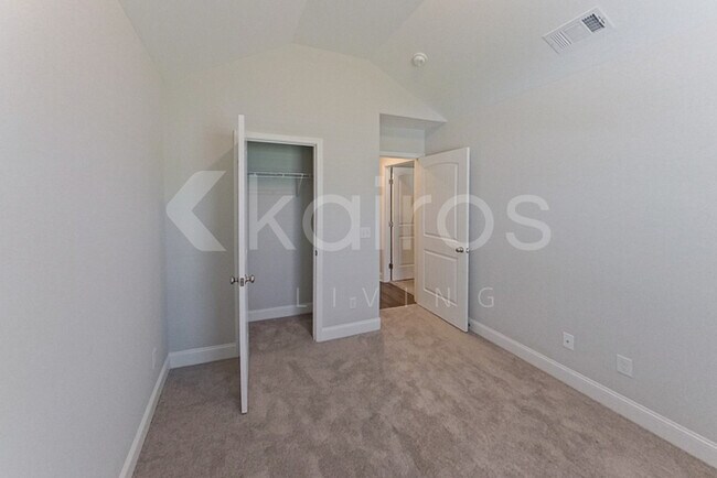 Building Photo - 112 Mountain Holly Rd.