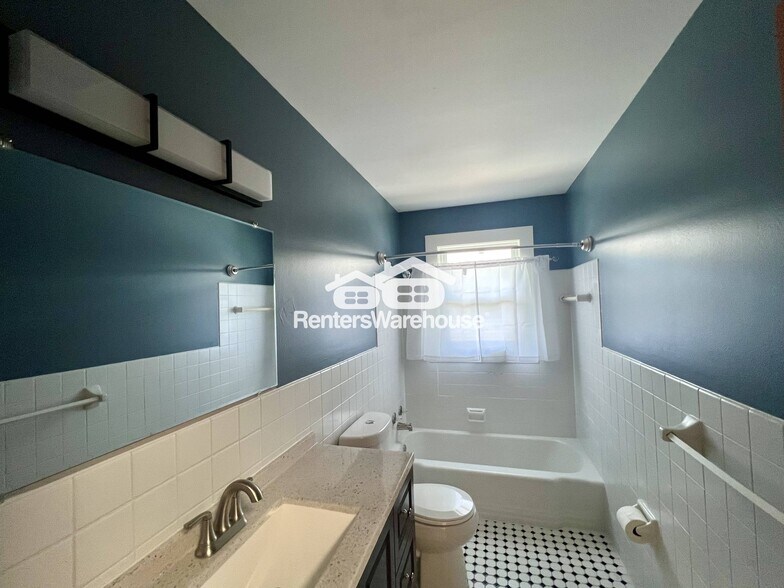 Building Photo - 5844 Washburn Ave S