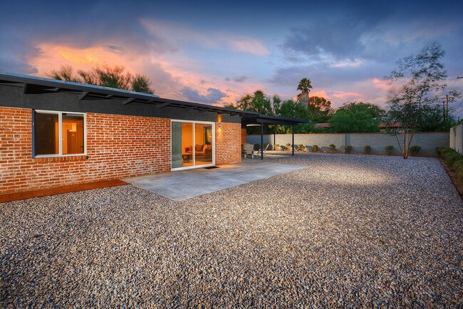 Building Photo - PRELEASE FOR AUGUST 2026 - Gorgeous Brick ...