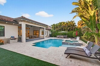 Building Photo - 17662 Cadena Dr