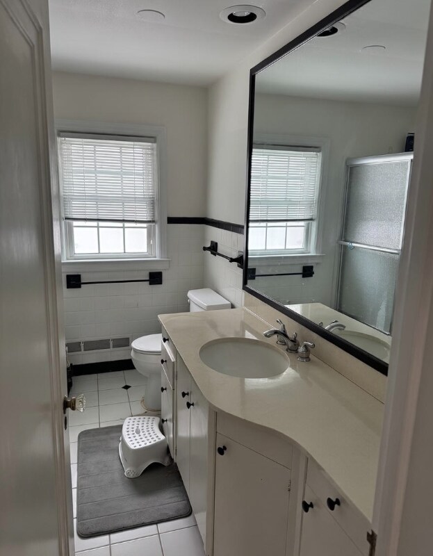 Building Photo - 1009 S Kinney Ave