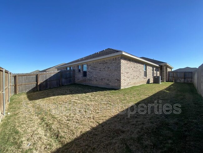 Building Photo - 206A Sparrow Cove