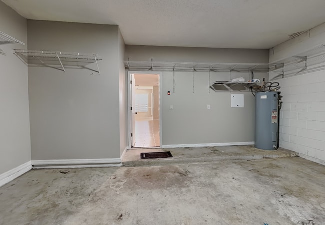Building Photo - 9525 Southern Garden Cir