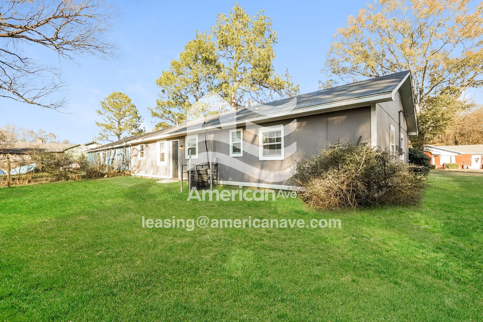 Building Photo - 2262 Forest Glen Dr