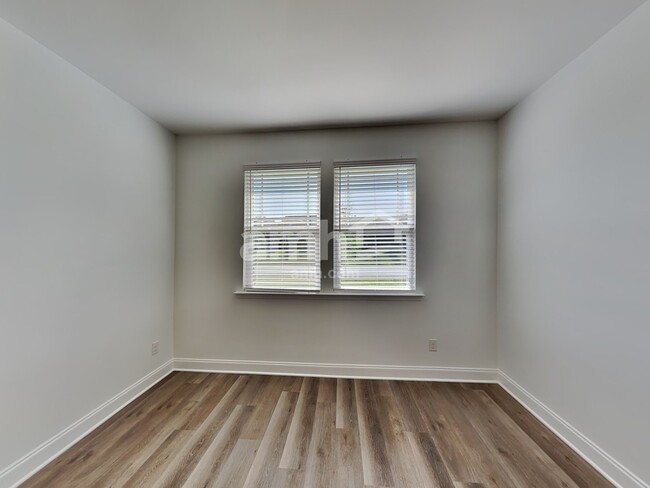 Building Photo - 210 Argea Dr
