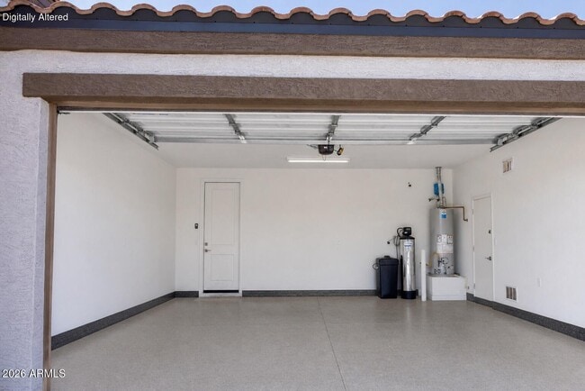 Building Photo - 2548 W Grenadine Rd