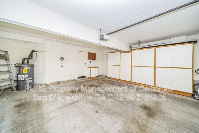 Building Photo - 31977 Arlington Cir