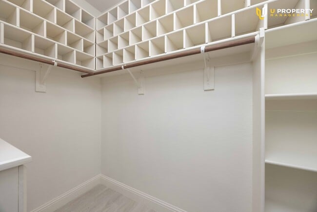 Building Photo - What's special