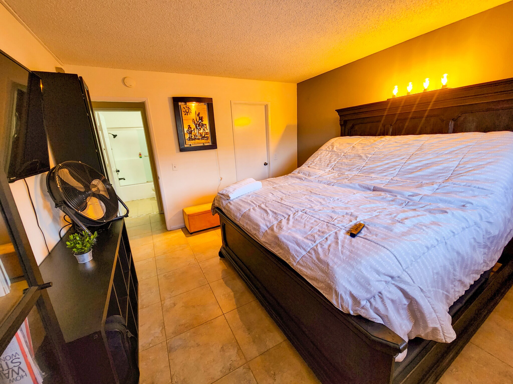 Adjustable Cal King bed - 20531 S Vermont Ave