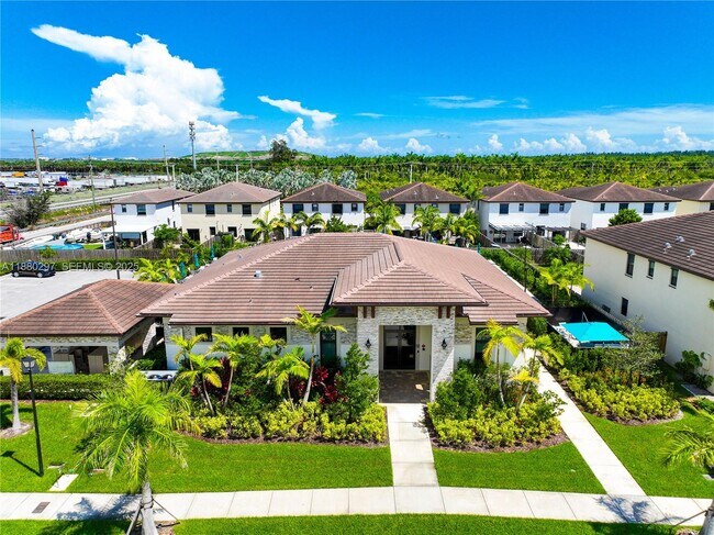 Building Photo - 24902 SW 107th Ave