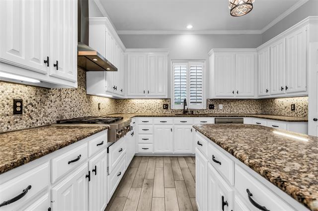 Building Photo - 4404 Hollow Oak Dr