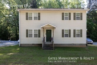 Building Photo - 104 Daphine Dr