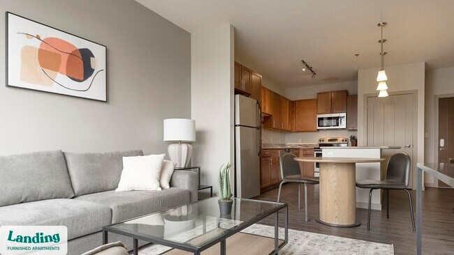 Building Photo - 5800 Highlands Plaza Dr