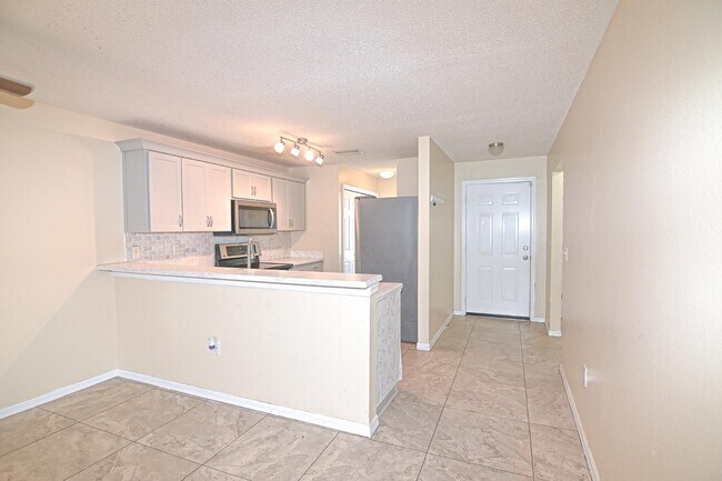 Building Photo - 2238 Mystic Ring Loop