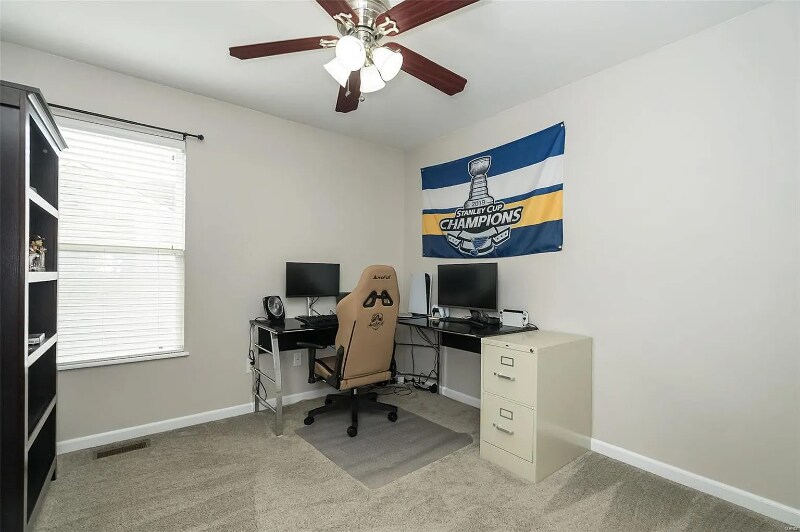 Building Photo - 460 Fortress Ct