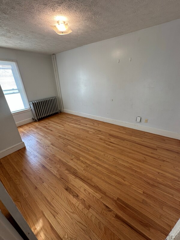 Building Photo - 126 Pierce St