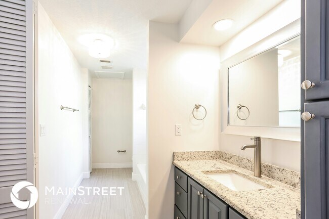 Building Photo - 8875 Orange Blossom Dr