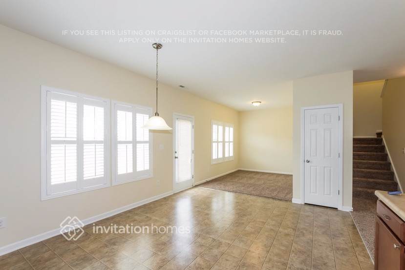 Building Photo - 10211 Daniel Dwayne Dr