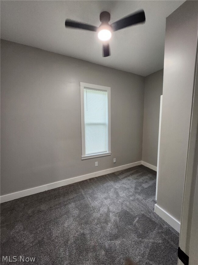 Building Photo - 2030 W 81st St