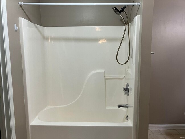 Building Photo - 8120 Cedar Point Dr