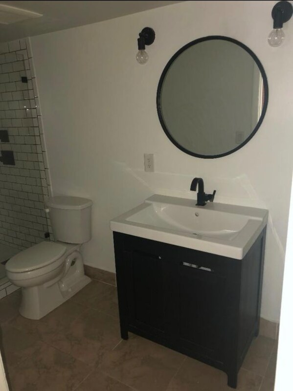 Building Photo - 8343 Lake Dr