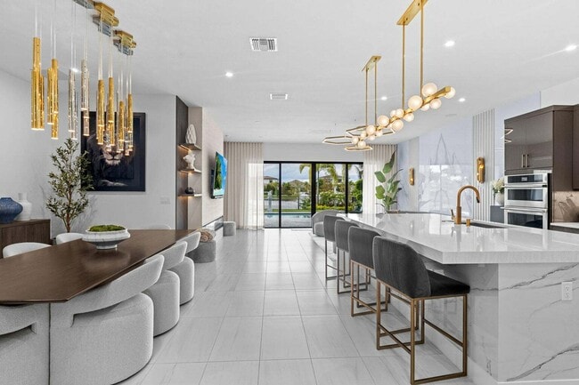 Building Photo - 12470 Solana Bay Cir