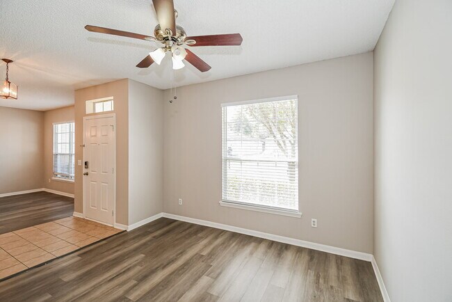 Building Photo - 2714 Spoonbill Trail