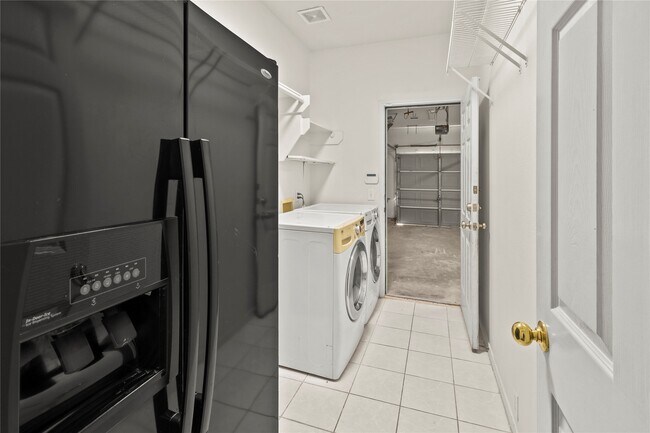 Building Photo - 20510 Pioneer Bend Ct