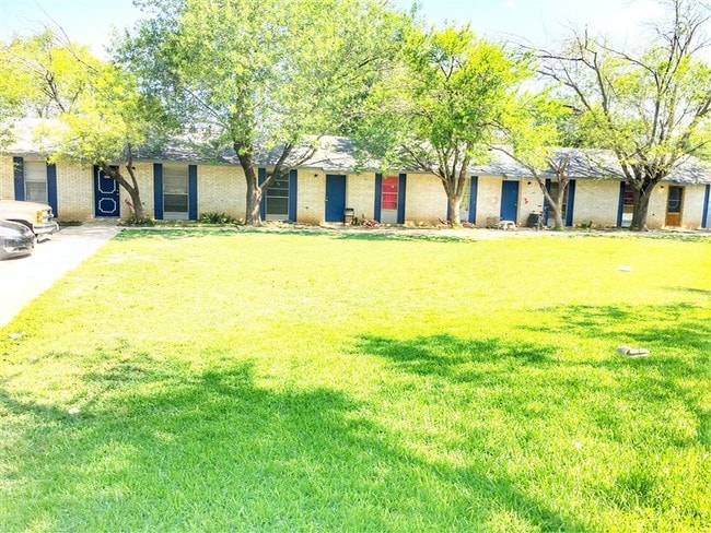 Building Photo - 1806 Garner Field Rd