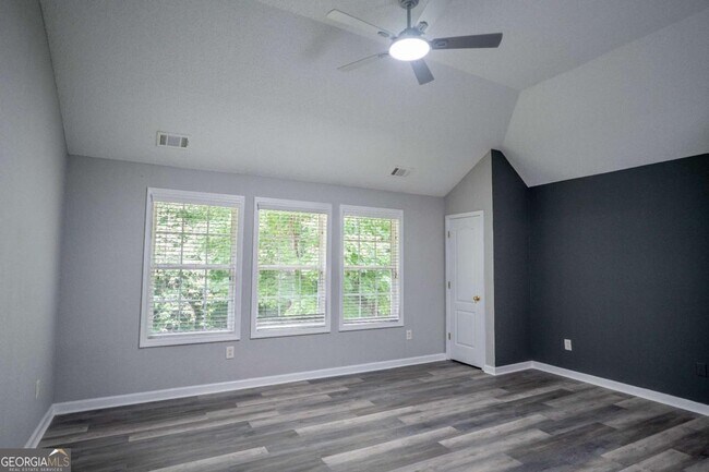 Building Photo - 3243 Newtons Crest Cir