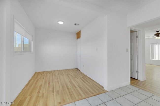 Building Photo - 11 California Way