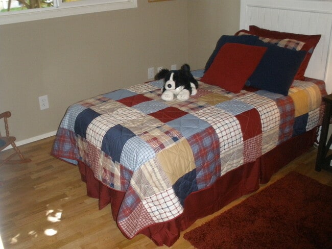 Building Photo - Newcastle/Hazelnut Terrace Rambler