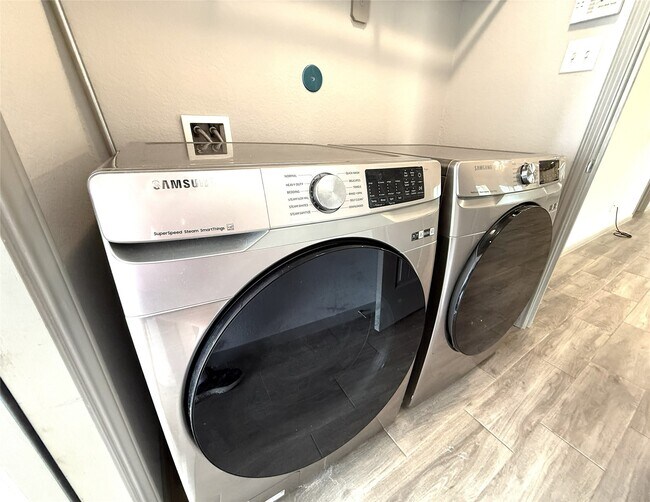 Building Photo - 7955 Fijian Cypress Dr