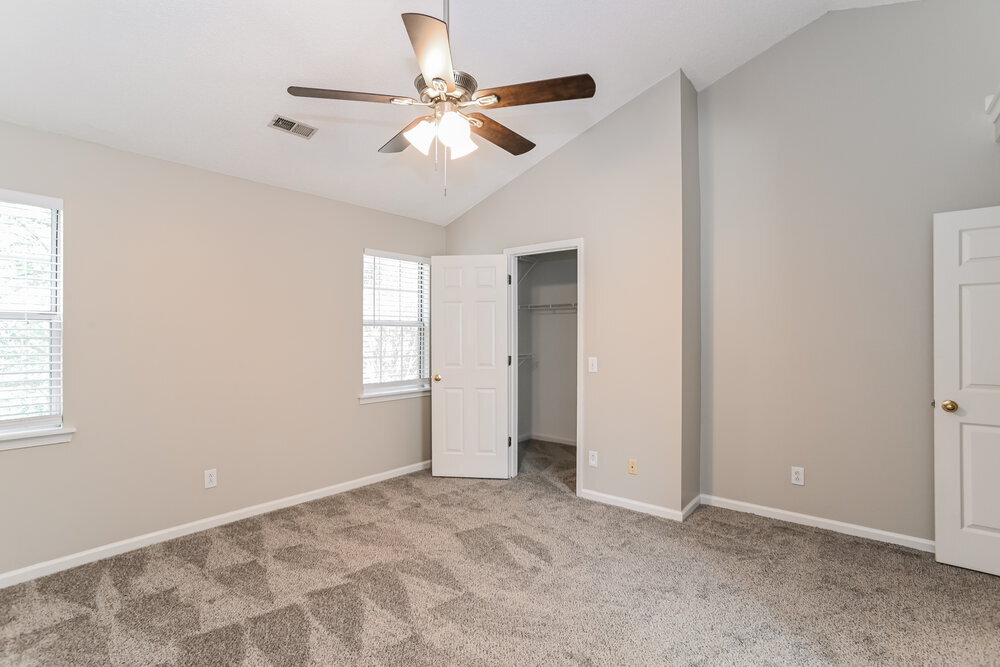 Building Photo - 8914 Clifton Meadow Dr
