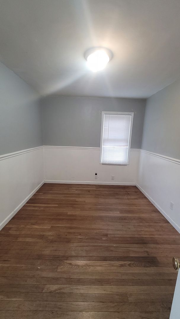 Building Photo - Spacious 4 bed near the University!!!!!!