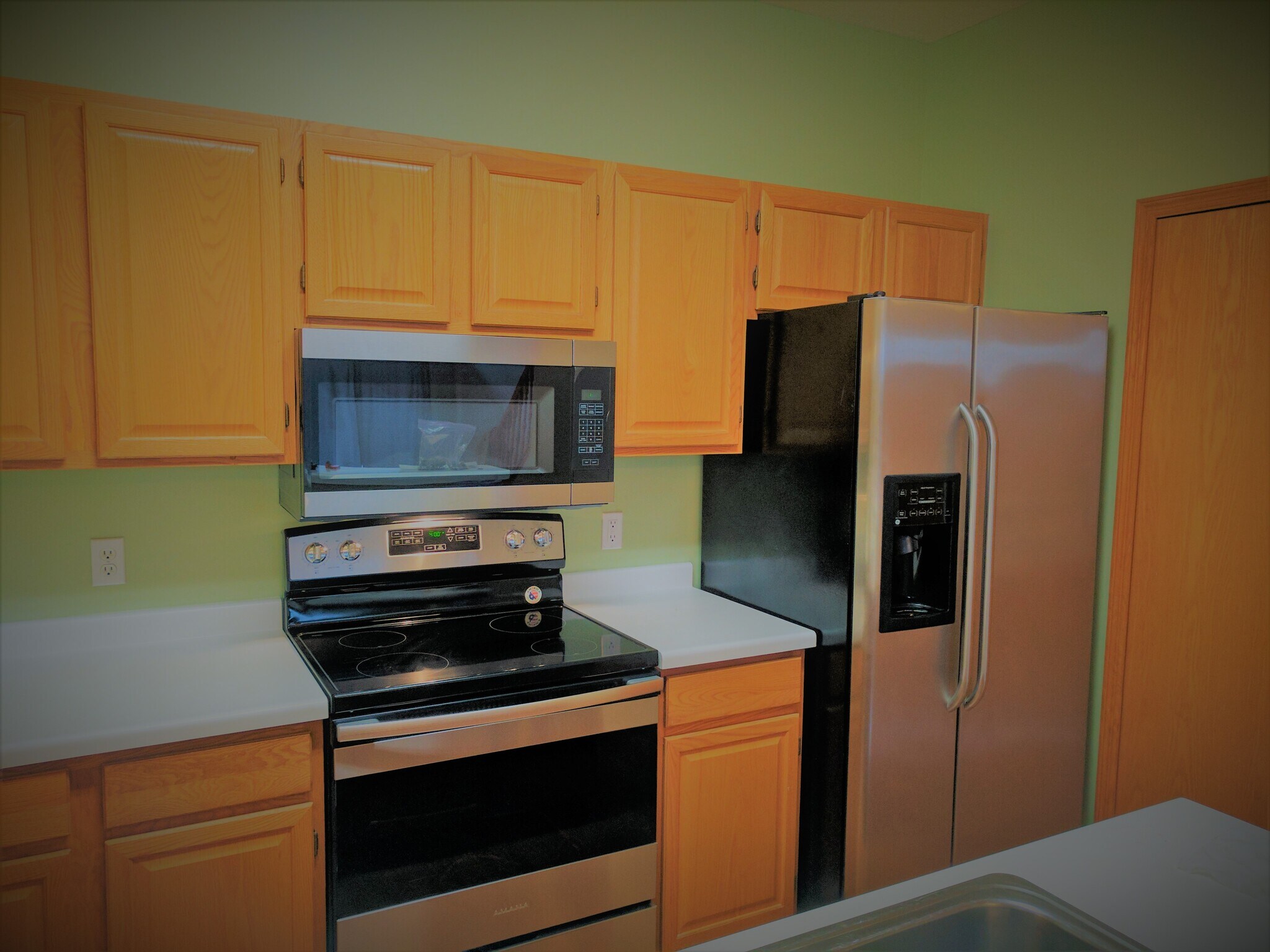 Building Photo - 3625 Vermilion Court North