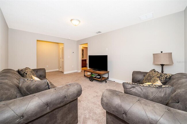 Building Photo - 3026 Jardin St