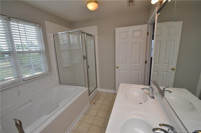 Building Photo - 8600 Neuse Landing Ln