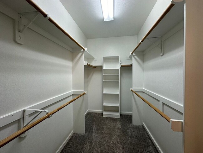 Building Photo - Stunning 4 Bed 3 Bath Home in WHISD!