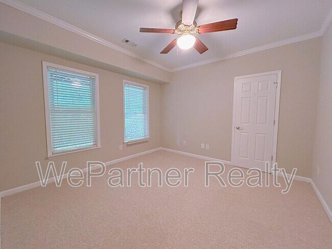 Building Photo - 280 Graystone Way