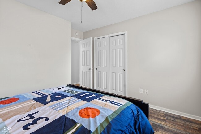 Building Photo - 7913 Meadow Bend Ln