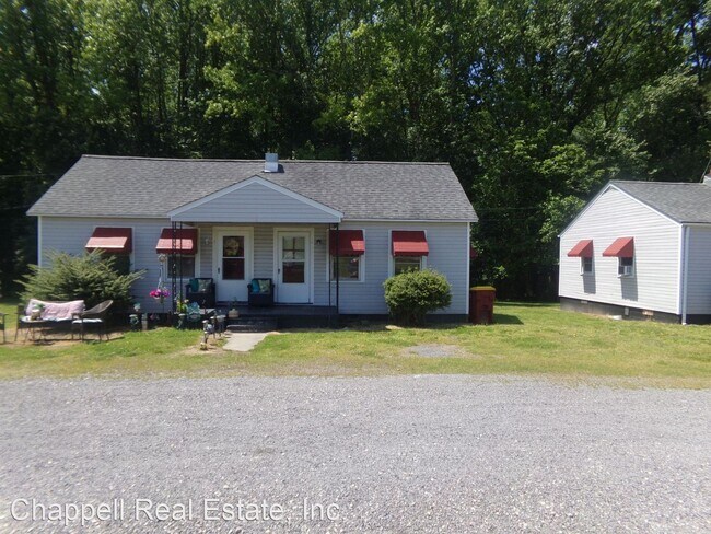 Building Photo - 1 br, 1 bath House - 2852-B County Dr.