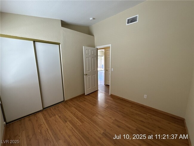 Building Photo - 45 Tanglewood Dr