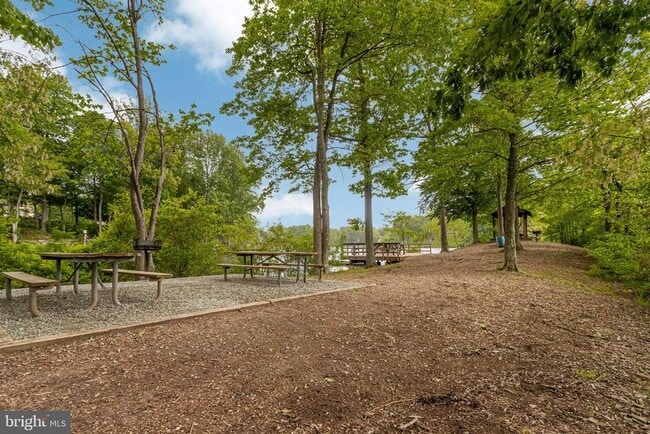 Building Photo - 15462 Windsong Ln