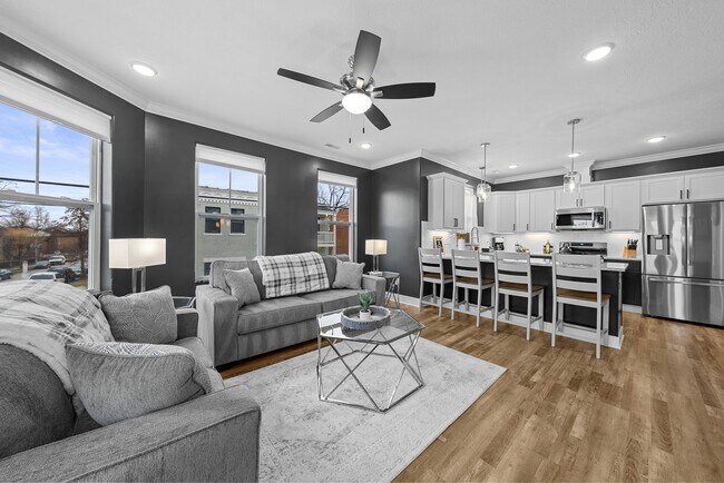 Building Photo - 1438 Indianola Ave