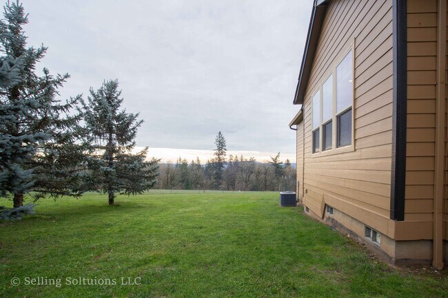 Building Photo - 5010 SE 362nd Ave