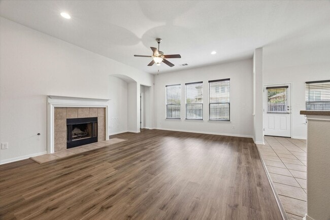 Building Photo - Freshly Updated Single-Story Home with New Flooring & Spacious Open Layout